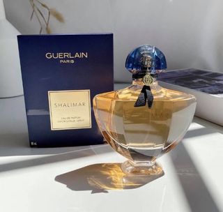 (Category: ) located in . Submitted by perfume.legend (Listing ID 1217561803, Image 1). Description: .