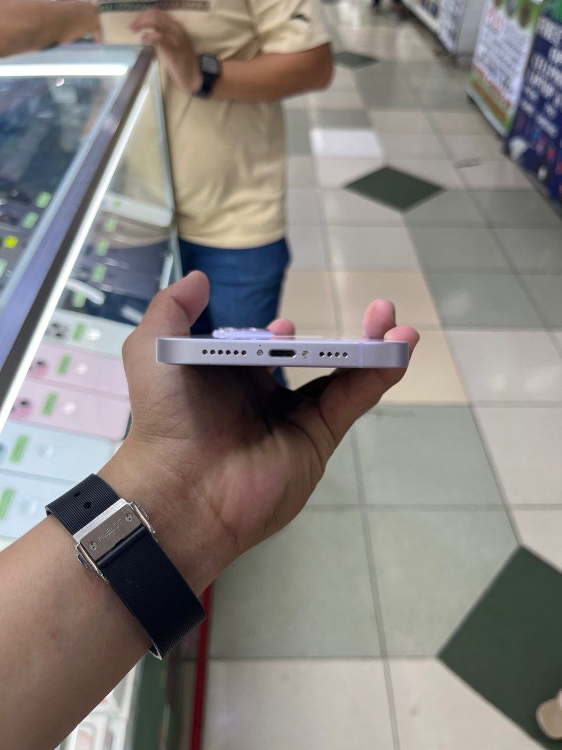 IPHONE 14 PLUS 256GB 90BH NTC OPENLINE NO ISSUE (Category: iPhone 14 Series) located in Manila. Submitted by mrkim_gadget (Listing ID 1338072360, Image 2). Description: Onhand| IPHONE 14 PLUS •256GB •Openline •99% Smooth •Never been Repaired •No Hidden Issues •Can Reset Anytime •Test to Sawa •NOT Refurb •Unli 3utools INCLUSION CLEAR CASE CHARGER TEMPERD •Mode of payment •Cash •Gcash •Bank Transfer We Open for COD (INYO PO SF) Pick-Up at my Shop i