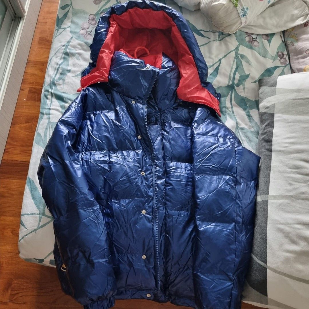 Jacket (light) (Category: Coats, Jackets and Outerwear) located in Singapore. Submitted by leoeve (Listing ID 1338023898, Image 3). Description: light jacket.