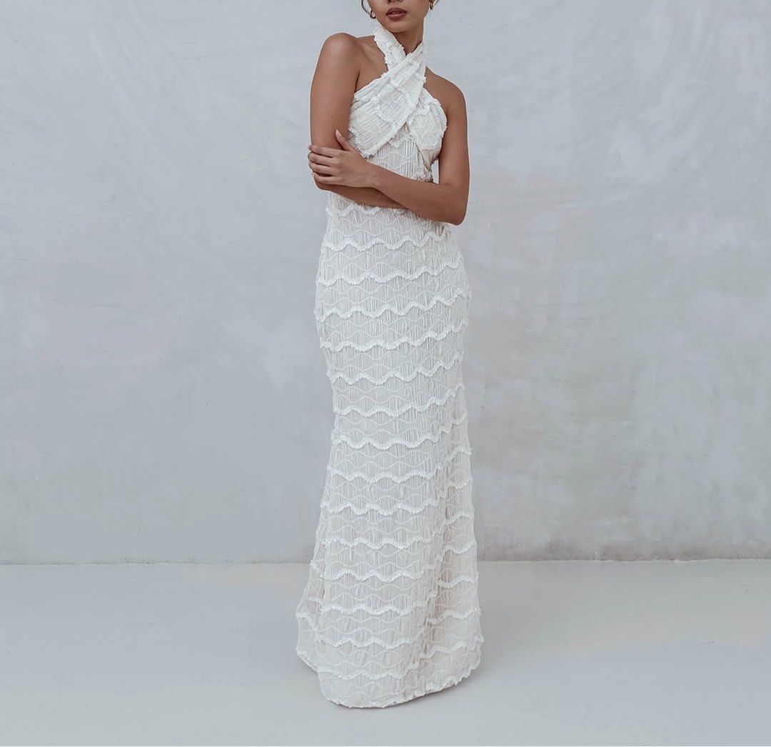 Laure By Roma SOLANA dress (Category: Dresses) located in Manila. Submitted by waldorf024 (Listing ID 1338021990, Image 1). Description: Used once for my wedding prep shoot Can fit S-M Size: Bust: 33 Waist: 28.5 Hips: 36.5 No haggling please last price posted🌟.
