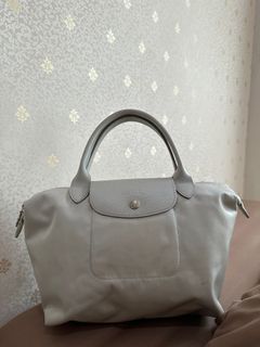 (Kategori: ) berada di . Dikirim oleh treasure_found (ID iklan 1337987265, Gambar 1). Deskripsi: .