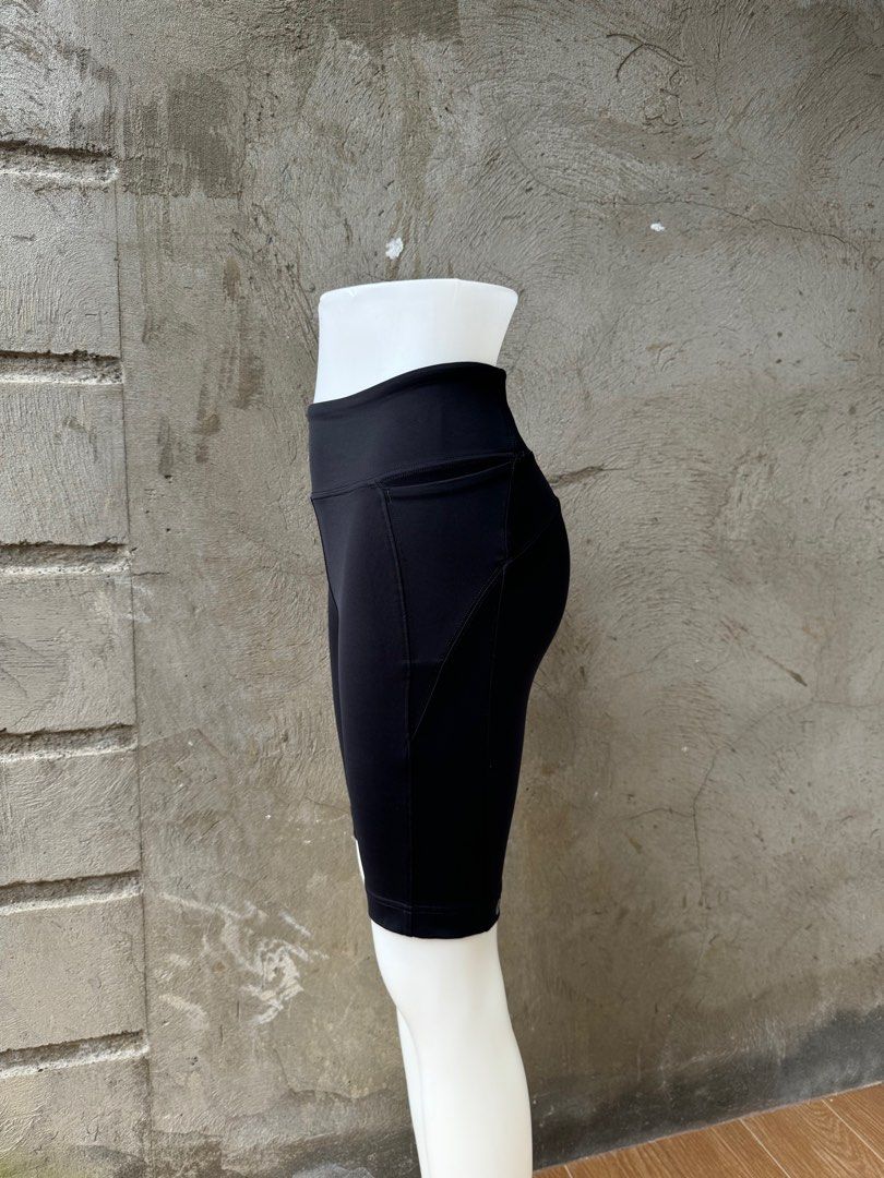 Lululemon cycling