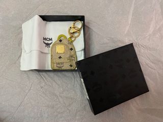 （分類：）位於 。 由 joanlsh 提交（商品編號 1337940097，圖片 1）。簡介： 。