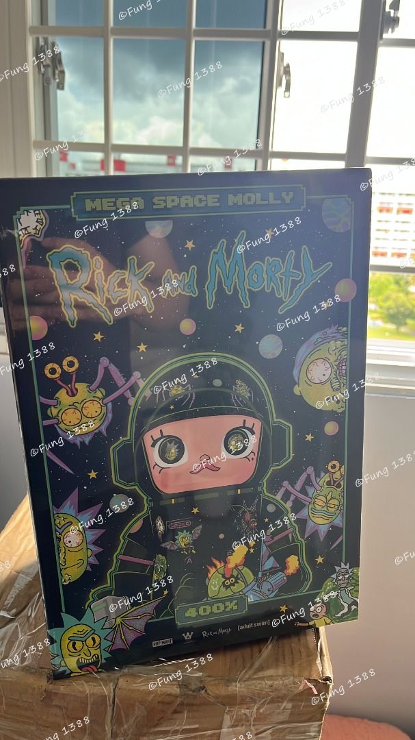 Mega Space Molly 400% Rick and Morty, 興趣及遊戲, 玩具& 遊戲