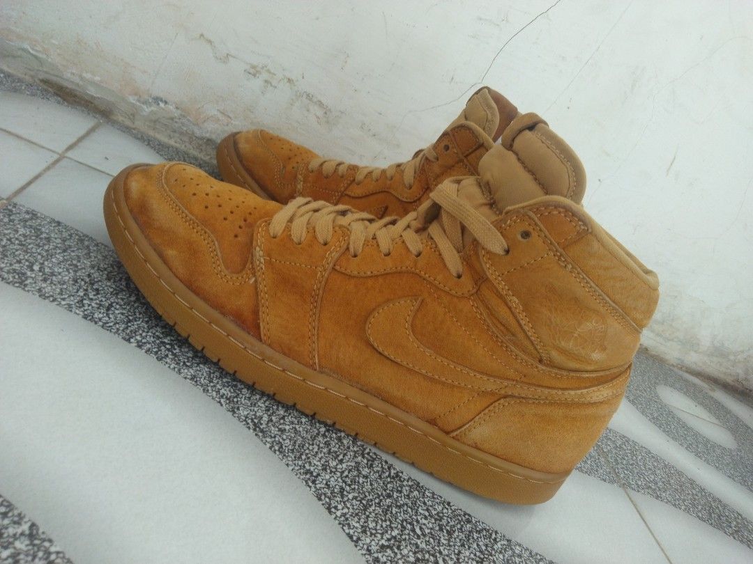 Sepatu Basket Wheat Jordans Nike Air Jordan Retro Wheat Suede - Main Image