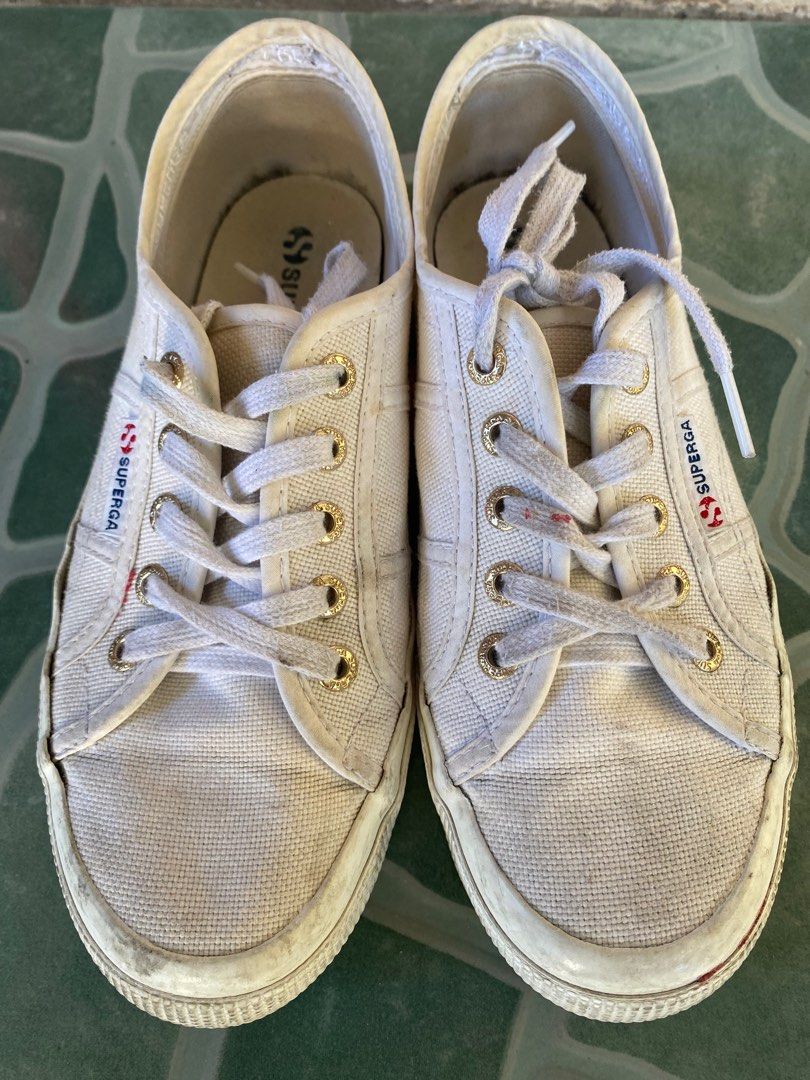 Original (Category: Sneakers) located in Las Pinas. Submitted by aaacollection (Listing ID 1338013217, Image 2). Description: Original Superga White Size 8 Needa cleaning.