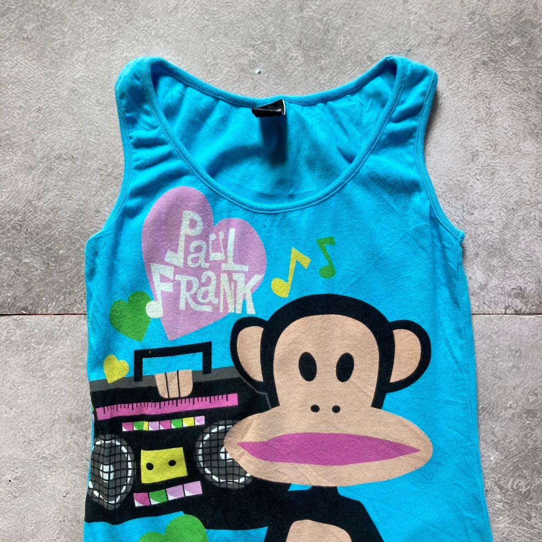 Paul Frank Graphic Y2K Tank Top (Category: Shirts) located in Las Pinas. Submitted by hdn.rck (Listing ID 1337974560, Image 2). Description: Paul Frank Graphic Y2K Tank Top.