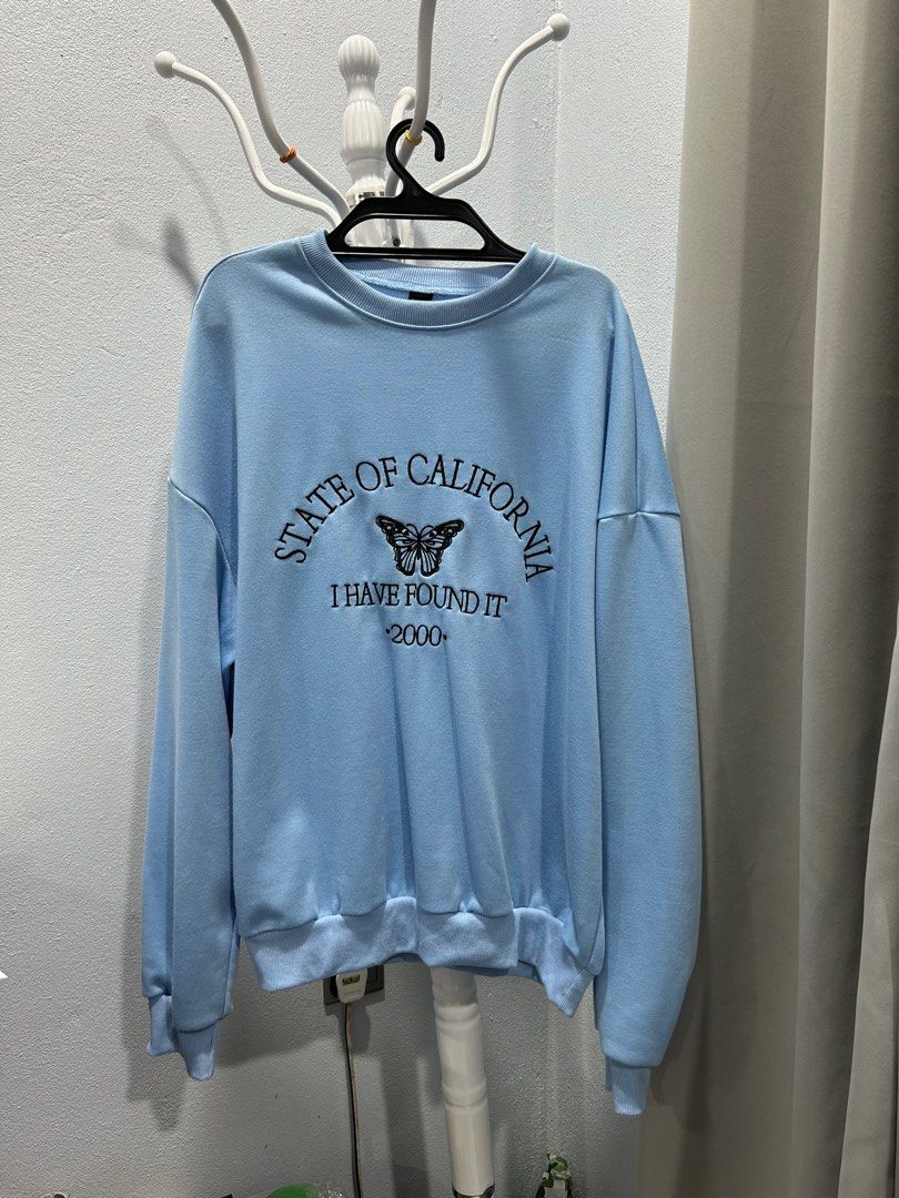 Butterfly & letter embroidered drop shoulder sweatshirt new arrivals