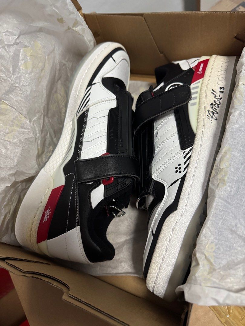 Quiccs Forum low F&F (Category: Sneakers) located in Cavite. Submitted by awesomeone (Listing ID 1338039602, Image 1). Description: Size 9.5uk / 10us Brand new Some yellowing due to storage With box.