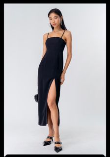 (Category: ) located in . Submitted by xwlwardrobe (Listing ID 1338113715, Image 1). Description: .