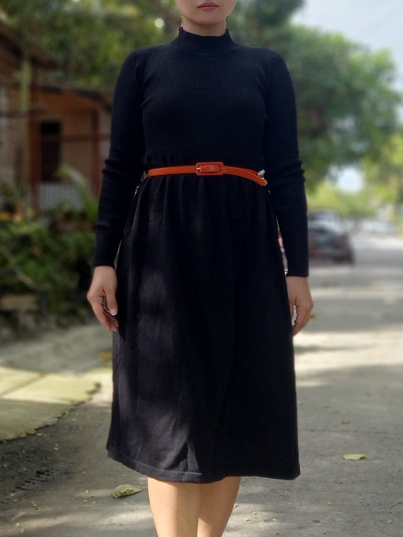 Ribbed Cotton Turtleneck Midi Dress (Category: Dresses) located in Cabuyao City. Submitted by thewardrobearchives (Listing ID 1338012533, Image 1). Description: - Belt not included - Perfect for office wear - Perfect for inner wear sa trench coats - Very soft and stretchable Clothing Notes: ▪︎This is PRELOVED. ▪︎Items are already washed but you may wash it again for safety purposes. ▪︎Items have no issues otherwise, stated. ▪︎The color may vary d