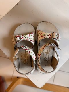 (Category: ) located in . Submitted by catlinn (Listing ID 1338030745, Image 1). Description: .