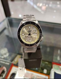 (Category: ) located in . Submitted by yeouhwa88 (Listing ID 1337995439, Image 1). Description: .