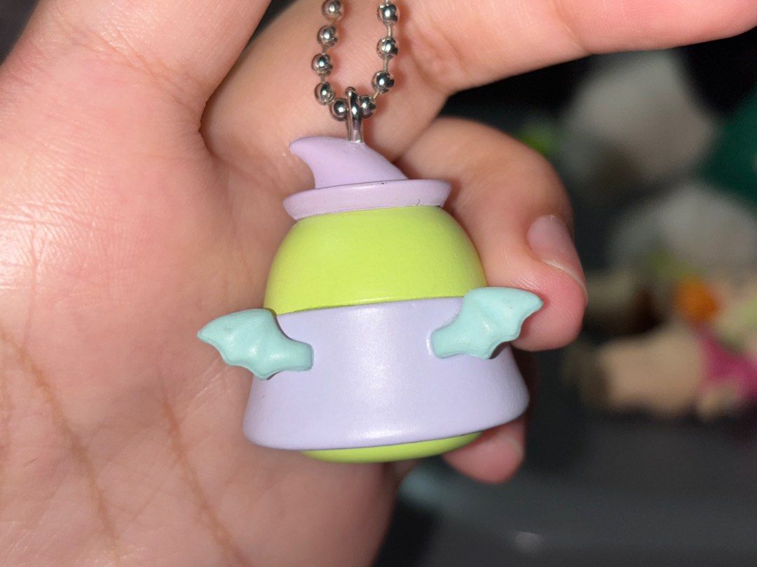 sumikko gurashi penguin? wizard keychain (Category: Character Goods) located in Quezon City. Submitted by armeshops (Listing ID 1337951170, Image 2). Description: .