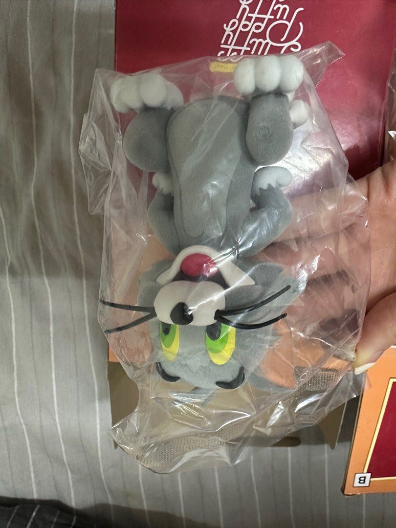 Tom & Jerry Figures (1pair) (Category: Toys & Games) located in Kuala Lumpur. Submitted by selinatsyin (Listing ID 1338040169, Image 3). Description: .