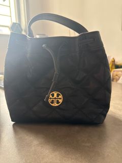 （分類：）位於 。 由 heiheinesnes 提交（商品編號 1337970090，圖片 1）。簡介： 。