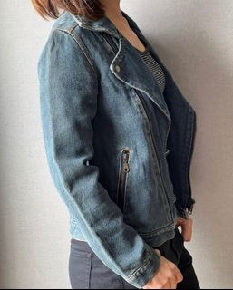 （分類：）位於 。 由 cohere_ 提交（商品編號 1338022319，圖片 1）。簡介： 。