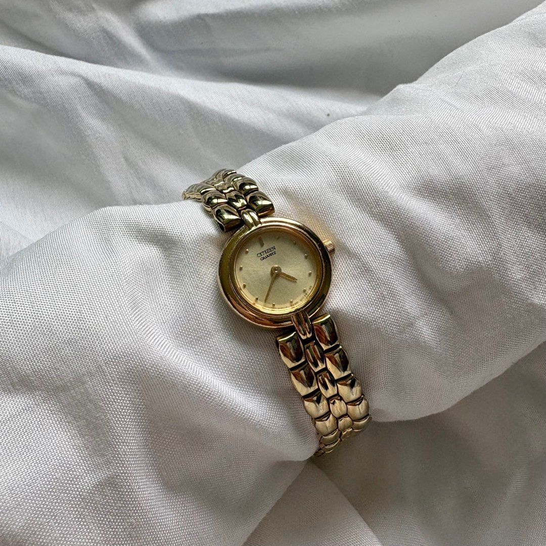 Vintage Citizen 3220 S38192 Gold Tone Round Dial Watch Women s Fashion Watches Accessories Watches on Carousell