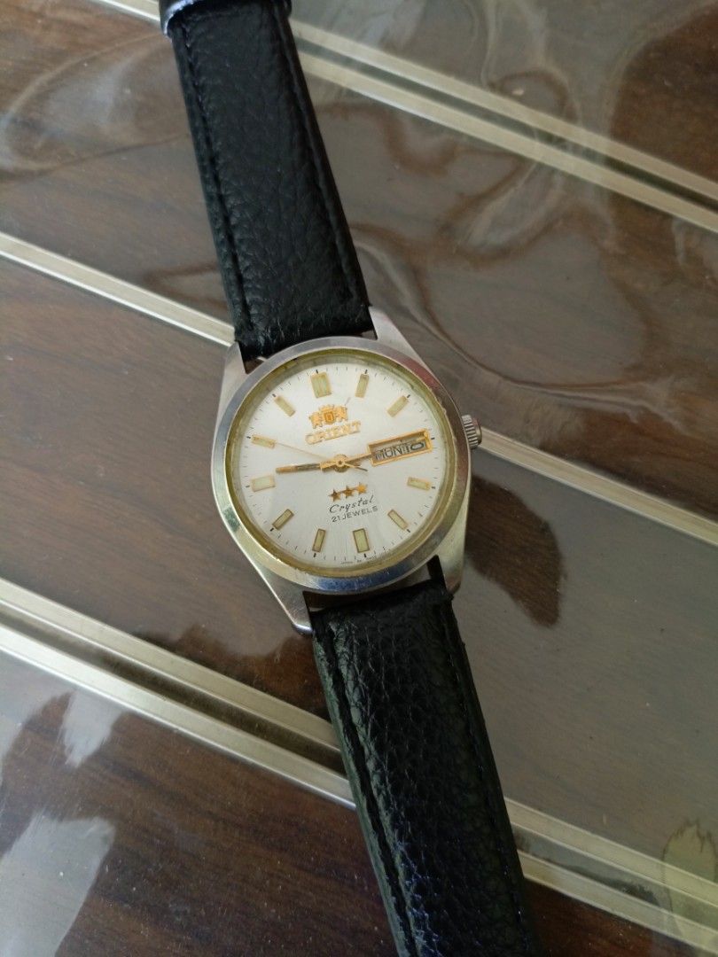 Vintage Orient automatic watch (Category: Men's Watches) located in Paranaque City. Submitted by timeforus (Listing ID 1337970494, Image 1). Description: in good working condition..