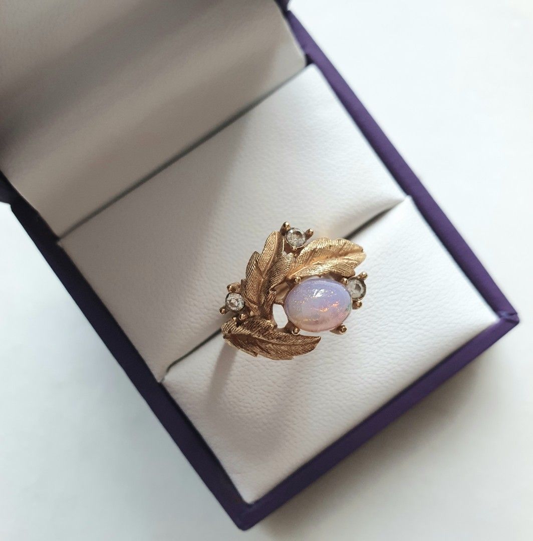 Vintage Signed AVON Gold Tone Ring Women s Fashion Jewelry Organizers Rings on Carousell