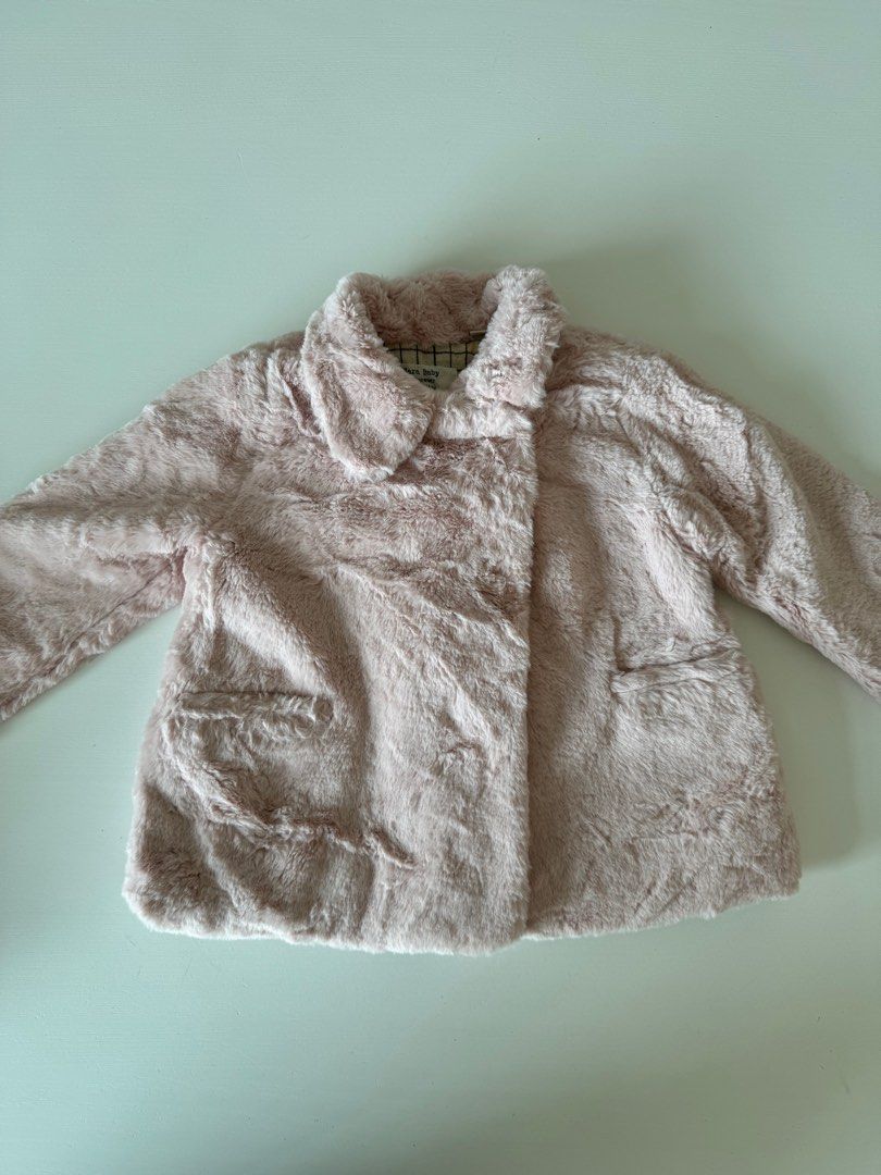 Winter Jacket (Category: Babies & Kids Fashion) located in Singapore. Submitted by chic_baby (Listing ID 1338010053, Image 1). Description: .