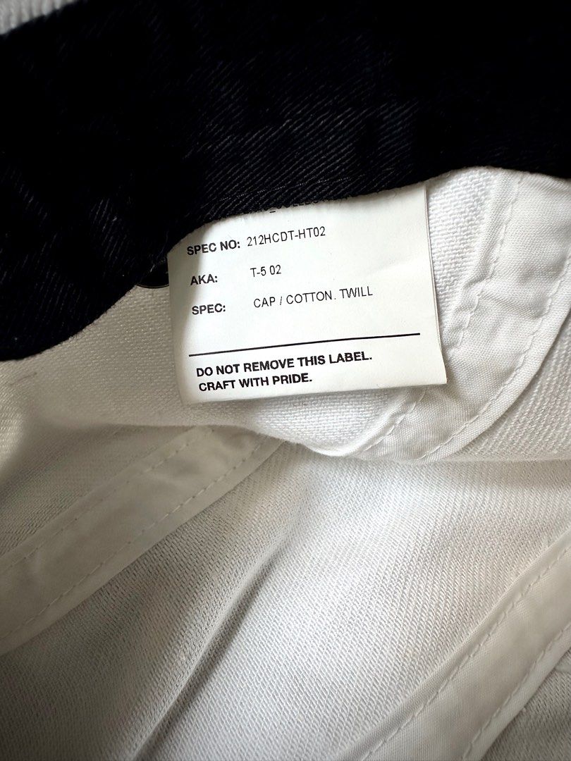 Wtaps (Category: Caps & Hats) located in Singapore. Submitted by selethavsvm (Listing ID 1337976447, Image 4). Description: Wtaps EX_43 T-5 02 Cap 2021 Size : 00 (Fits All) Color : White 💯Authentic Price is fixed. Non Negotiable. COD. Deal at my convenience. What you see is what you will get from pictures taken above. Have Sent for Dry Cleaning Service. Without Sweat Odour/ Stained. .