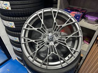 (Category: ) located in . Submitted by aws_tyre_rim (Listing ID 1338109676, Image 1). Description: .