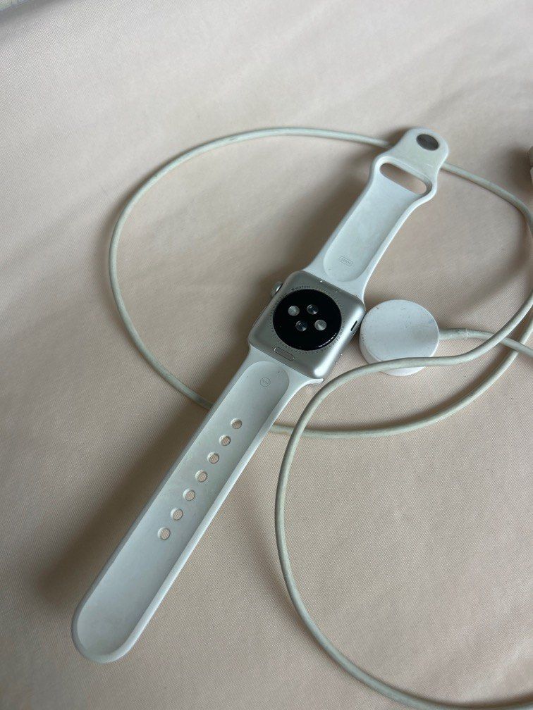 Authentic Apple Watch S3 38MM Aluminim case Am not a watch person so very lightly
