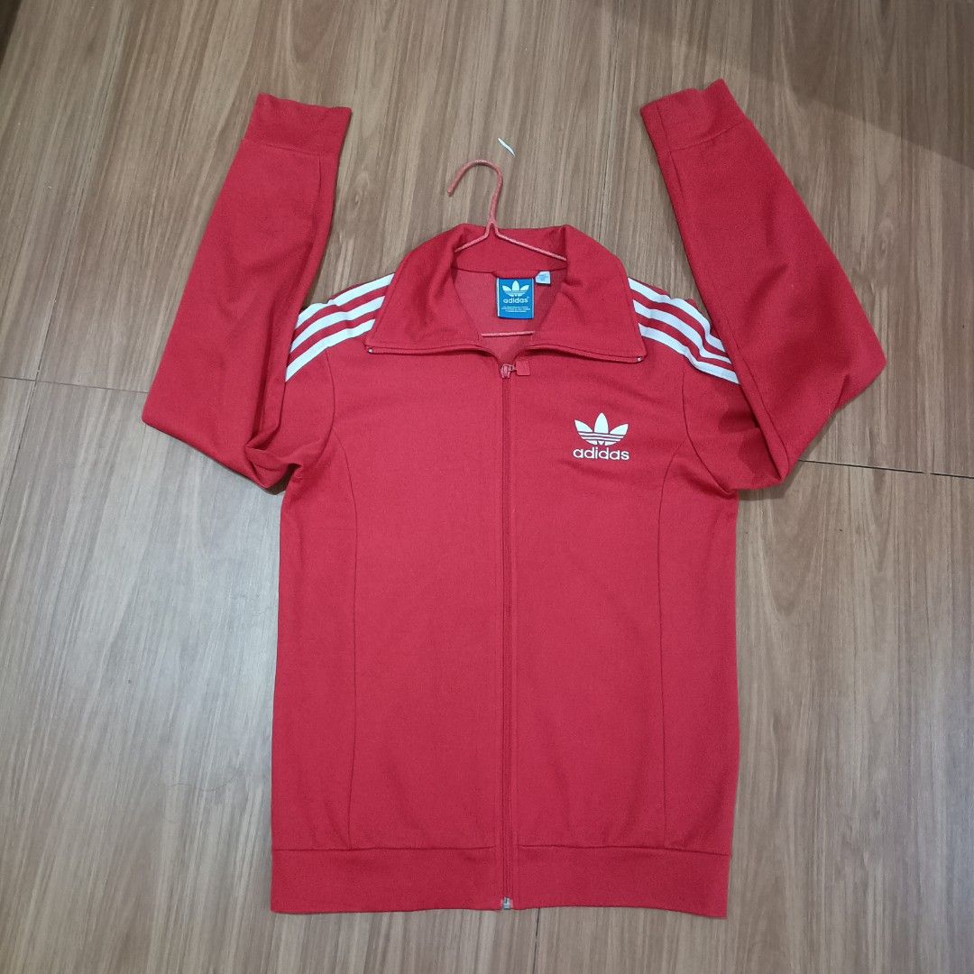 Adi Track Jacket Trefoil (Category: Coats, Jackets and Outerwear) located in General Santos City (Dadiangas). Submitted by Serde (Listing ID 1338191040, Image 1). Description: Adi TRack Jacket Trefoil 19x26 dimes Excellent x rare Issue: None.