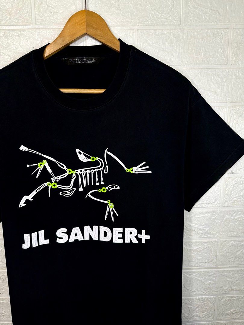 Arc’teryx X Jil Sander (Category: Tshirts & Polo Shirts ) located in Daet. Submitted by kevsquintela (Listing ID 1338264642, Image 3). Description: mysign of usage lang.