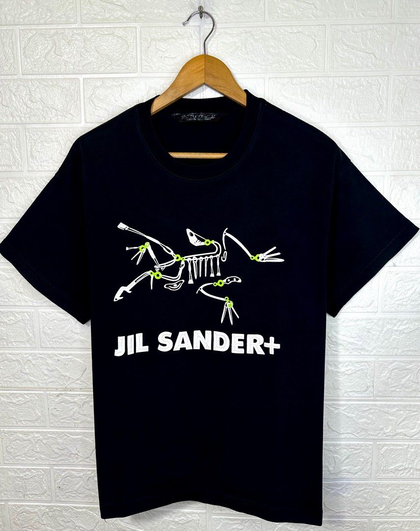Arc’teryx X Jil Sander (Category: Tshirts & Polo Shirts ) located in Daet. Submitted by kevsquintela (Listing ID 1338264642, Image 1). Description: mysign of usage lang.