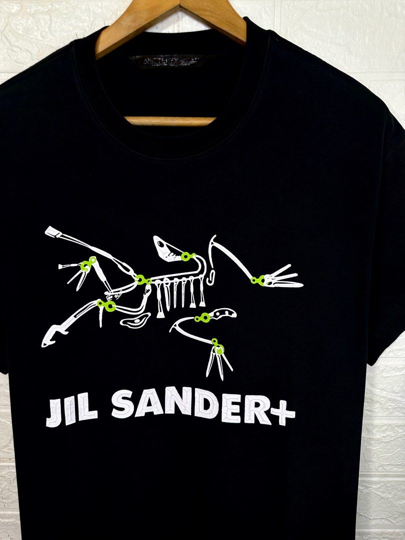 Arc’teryx X Jil Sander (Category: Tshirts & Polo Shirts ) located in Daet. Submitted by kevsquintela (Listing ID 1338264642, Image 2). Description: mysign of usage lang.