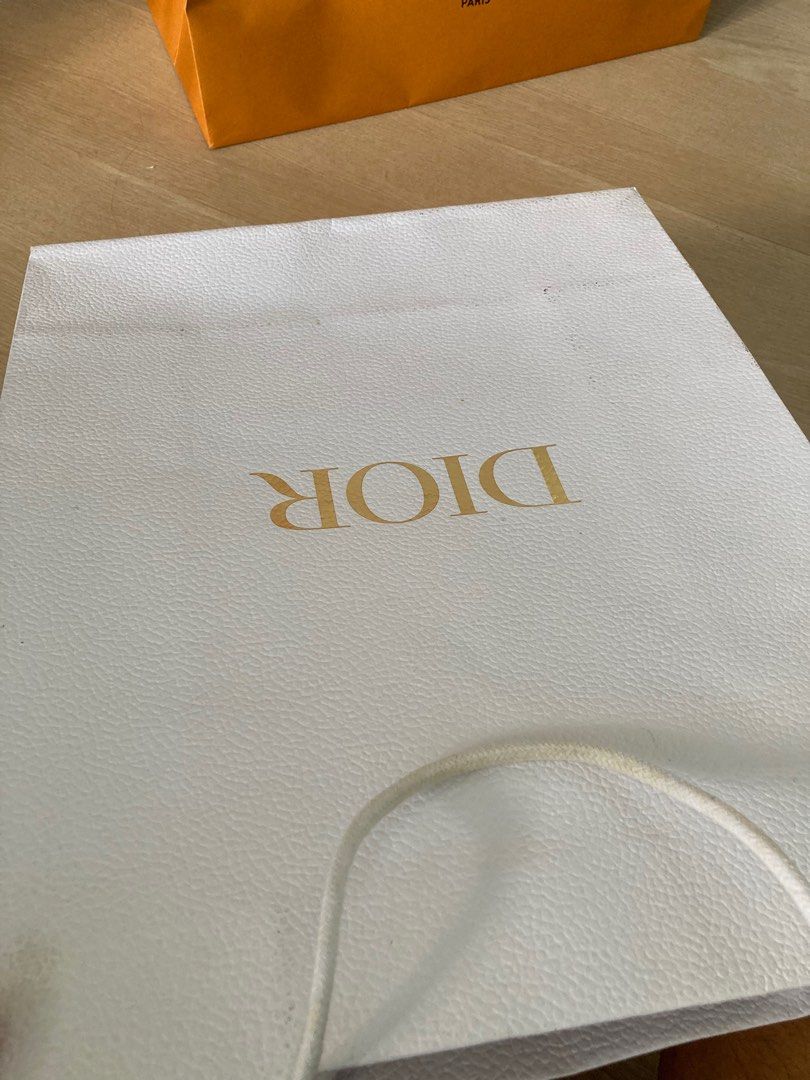 Authentic Dior large paperbag (Category: Luxury Bags & Wallets) located in Quezon City. Submitted by raphael1986 (Listing ID 1338161601, Image 3). Description: .