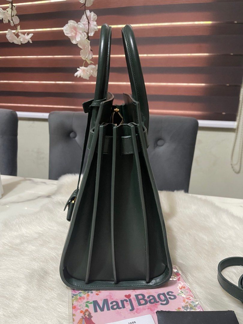 Authentic YSL sac de jour (Category: Luxury Bags & Wallets) located in Caloocan City. Submitted by marj_bags (Listing ID 1338228722, Image 3). Description: Guaranteed authentic Rank -ab With padlock and 2 keys.