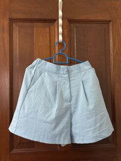 (Category: ) located in . Submitted by gigii_clothes (Listing ID 1338186130, Image 1). Description: .