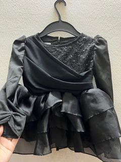 (Category: ) located in . Submitted by _theazliraa (Listing ID 1338237163, Image 1). Description: .