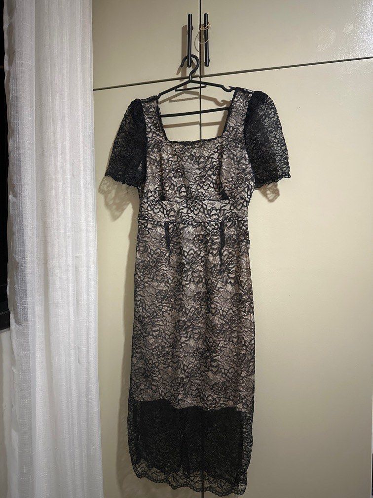 Black Long Lace Dress size M (Category: Evening dresses & gowns) located in Silang. Submitted by abcdenz (Listing ID 1338230538, Image 1). Description: Size M - Black Long Lace Dress MOP - maya shipping via J&T from Silang Cavite.