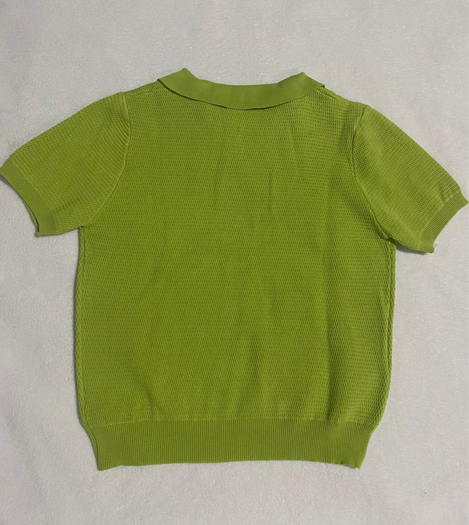 Bright Green Polo Knit Shirt (Category: Blouses) located in Pateros City. Submitted by suijionrandom (Listing ID 1338184961, Image 3). Description: GTWUrban Bright Green Knit Top Size: XL Only used once.