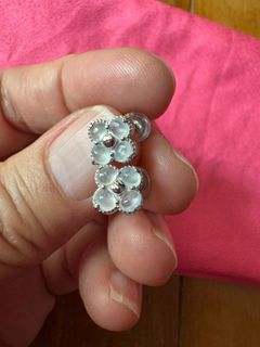 (Category: ) located in . Submitted by chocovan (Listing ID 1338172487, Image 1). Description: .