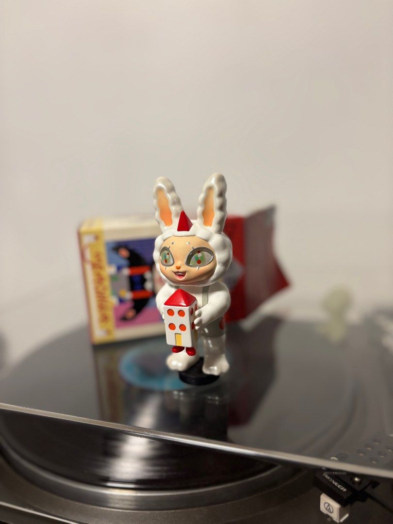 Dream House Yeaohua Finding Unicorn (Category: Designer & Blind Box Toys) located in Marikina City. Submitted by marceljdo (Listing ID 1338209190, Image 3). Description: Child CASA Finding Unicorn Excellent Condition Rfs: Decluttering (too many popmarts) ₱1450.