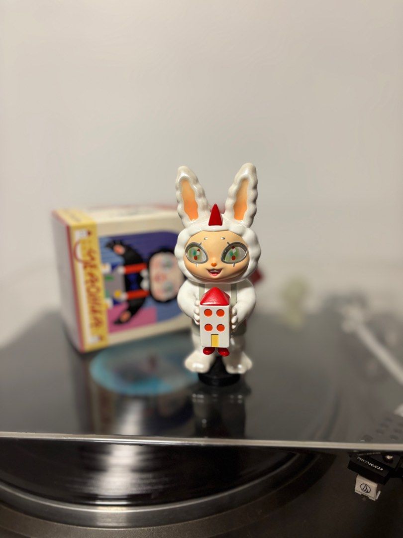 Dream House Yeaohua Finding Unicorn (Category: Designer & Blind Box Toys) located in Marikina City. Submitted by marceljdo (Listing ID 1338209190, Image 1). Description: Child CASA Finding Unicorn Excellent Condition Rfs: Decluttering (too many popmarts) ₱1450.