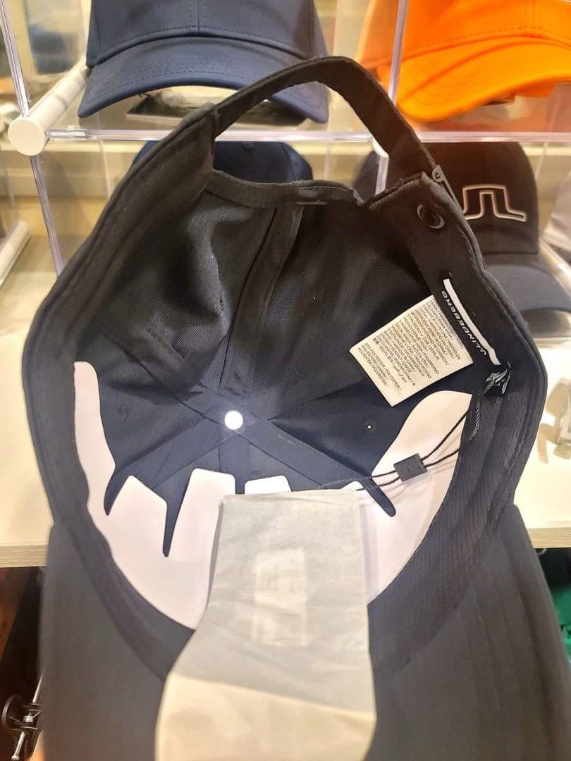 J. Lindeberg Angus Cap (Rainforest) (Category: Caps & Hats) located in Santa Rosa. Submitted by miqboutique (Listing ID 1338251846, Image 3). Description: J. Lindeberg Angus Cap (Rainforest) 2,799 only •Ready to ship •Guaranteed Original •Open for layaway Fb page: Miq's Boutique.
