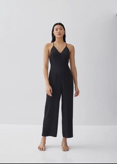 (Category: ) located in . Submitted by burstingxwardrobe (Listing ID 1338129228, Image 1). Description: .