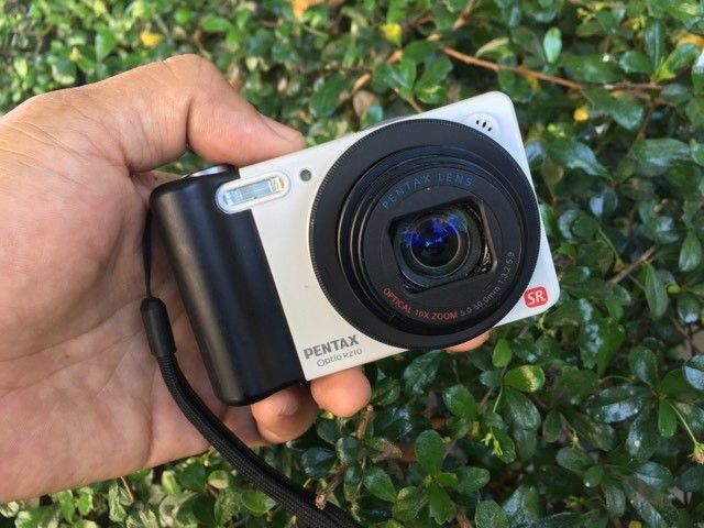 Pentax optio RZ10 (Category: Other Photography Accessories) located in Las Pinas. Submitted by film101 (Listing ID 1338127127, Image 2). Description: Pentax optio RZ10 flash working, shutter working LCD no burn but with white specks (check pics) doesn't affect output, no GLITCH Panalo dito ang macro photography and datestamp and scenes Bought in HK with very good cosmetics condition -everything working good -14MP -28-280mm(10x zoom) CCD sensor EY