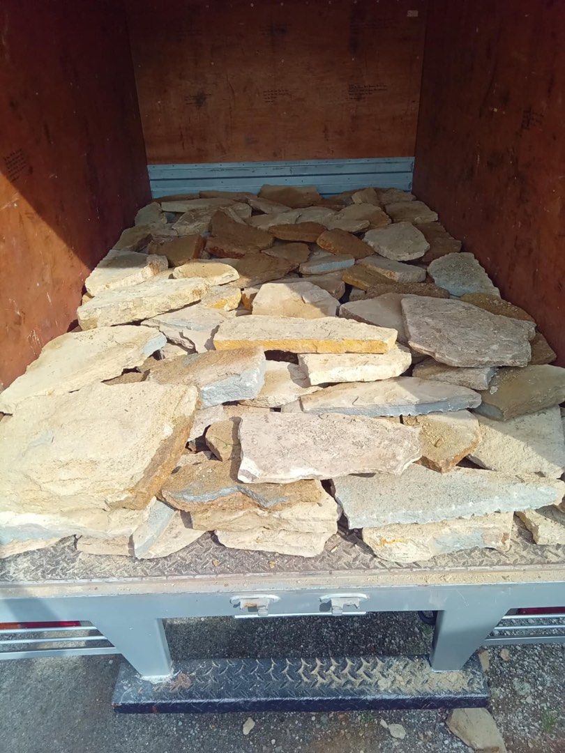 Piedra Pinoy Crazy Cuts -slates (Category: Construction & Building Materials) located in Santa Maria. Submitted by rcjoycestonetrading (Listing ID 1338284134, Image 1). Description: For wall cladding/stepping stones Also available in cut size Sold per sqm -crazy cuts Sold per piece-steps Please visit our profile for more products and materials. Dm for inquiries.