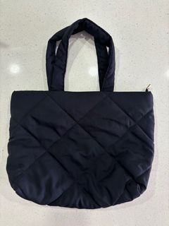 (Category: ) located in . Submitted by cheerioxoxo (Listing ID 1338193838, Image 1). Description: .