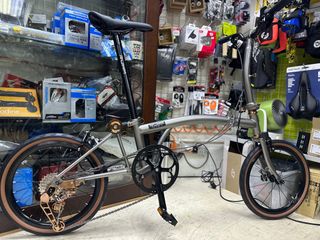 （分類：）位於 。 由 bikezone88hk 提交（商品編號 1338241564，圖片 1）。簡介： 。