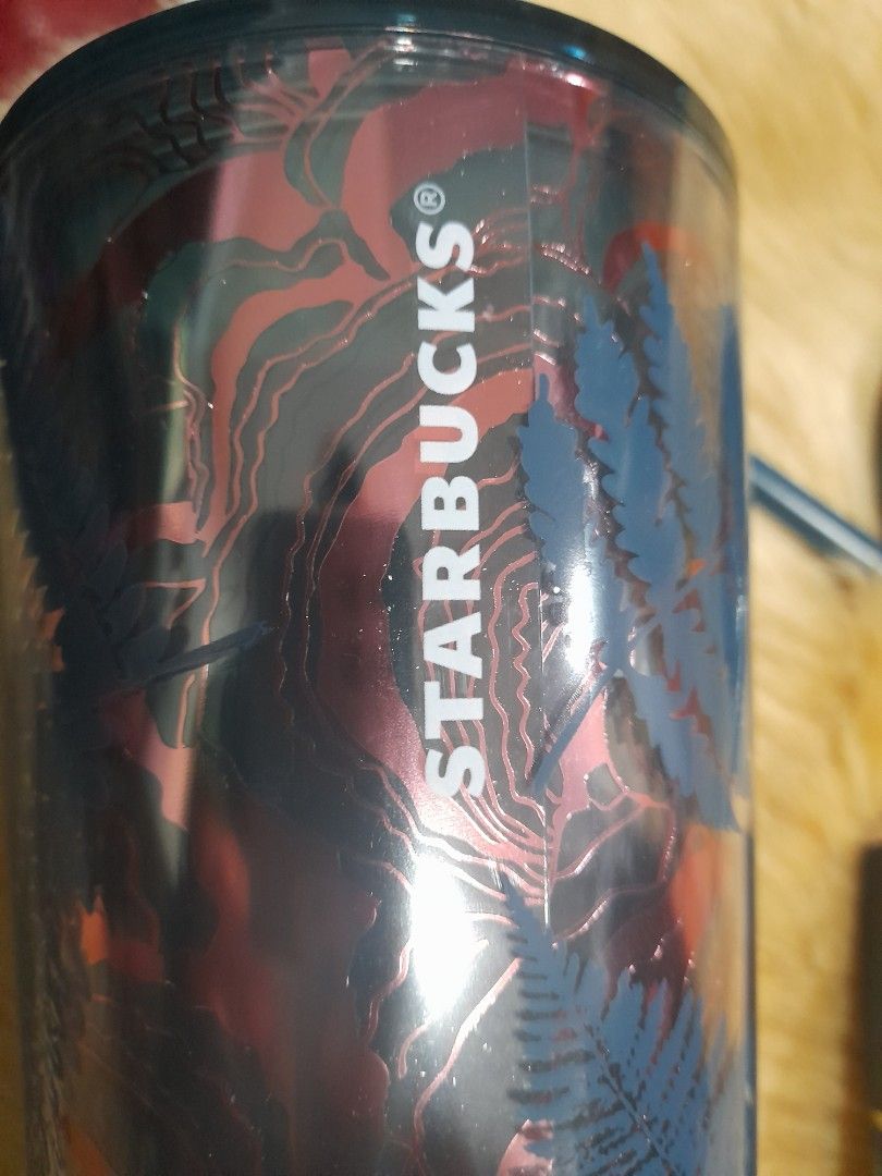 Starbucks Cup (Brandnew) (Category: Beverages) located in Manila. Submitted by csdepot (Listing ID 1338169981, Image 3). Description: Original Starbucks Cold Cup (brand New) Size: 16oz with straw and cover Double wall plastic Great and classy gift Bought from Maryland USA Starbucks Color: Bronze with Fern leaves design RFS: I have 3 of these, I am decluttering.