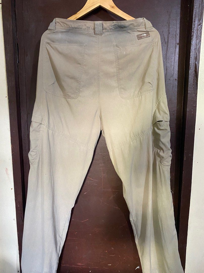THE NORTHFACE TREK PANTS (Category: Jeans) located in Tacloban City. Submitted by kanye_east1 (Listing ID 1338258747, Image 2). Description: WTS/FOR SALE ‼️ THE NORTH FACE TREK PANTS 34-36 WAIST 40 LENGTH 9 HEM 9/10 CR ISSUE LAST PIC DI KO SURE KUNG MATATANGGAL PA .