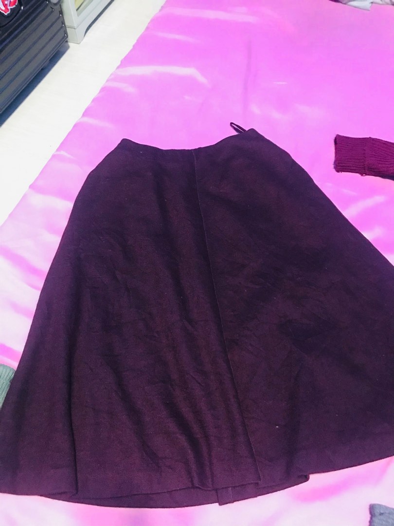 Vivo Basic Lined Capri Skirt - Burgundy